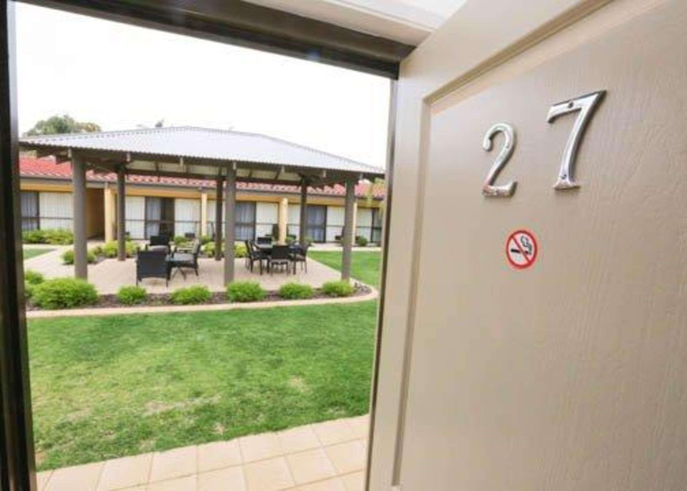 Comfort Inn Deakin Palms Mildura Exterior foto